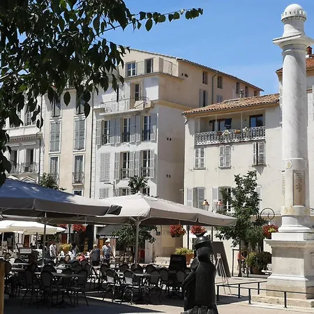 Marina Old Town * Antibes